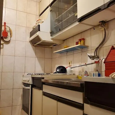 Entire G Floor In An Urban Quarter-freelance Fndly Apartment *